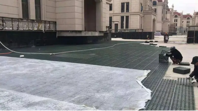 Rechteckige wasserdichte HDPE-Abflussplatte mit Grübchenmembran für grüne Dächer 6