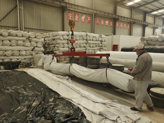 Geosynthetische Tonfolie mit hoher Zugfestigkeit mit wasserdichtem Bentonit-Membranmat 14